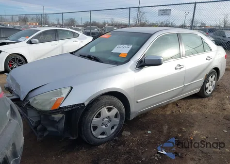 2005 Honda Accord 2.4 Lx z USA, uszkodzony, nr VIN 1HGCM56435A169926